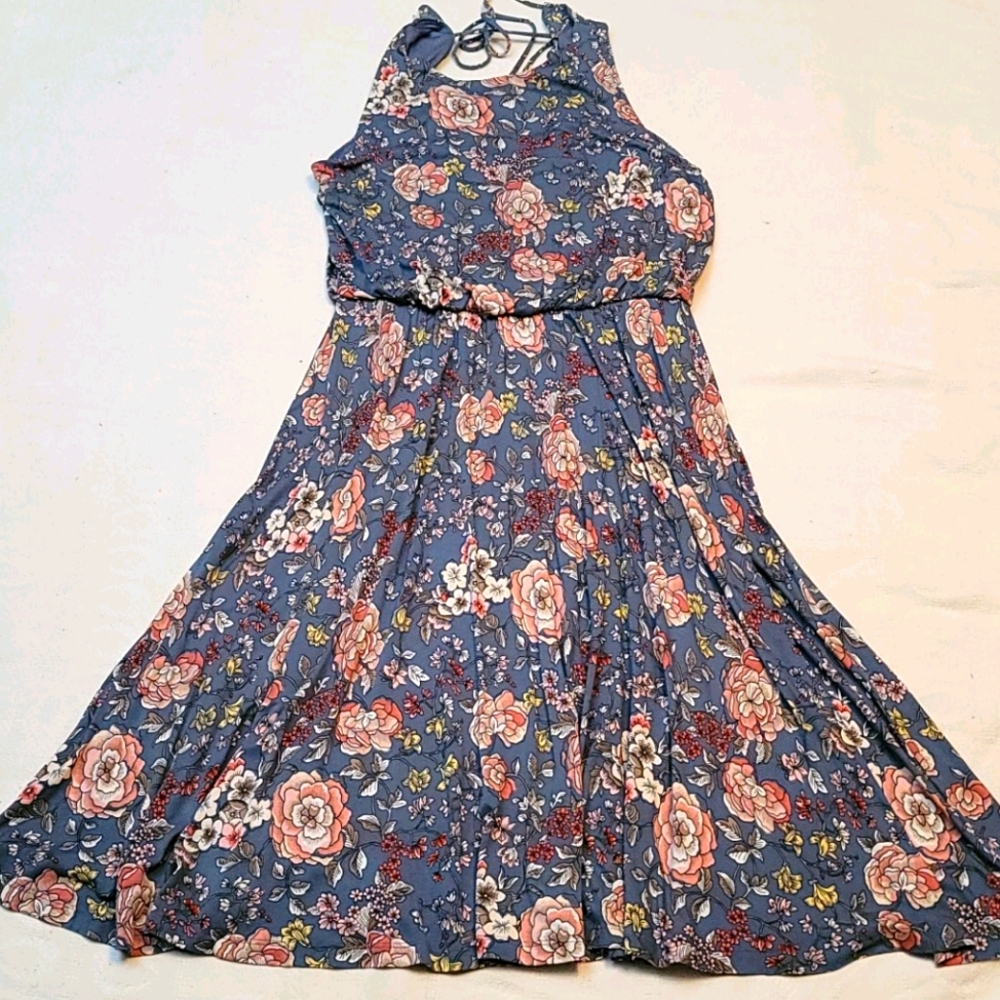 Loft dress floral sleeveless open back full skirt